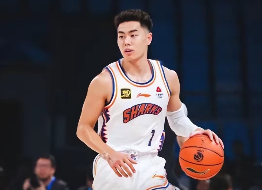 关于萨斯口主场痛失三分,遗憾连胜被终结的信息