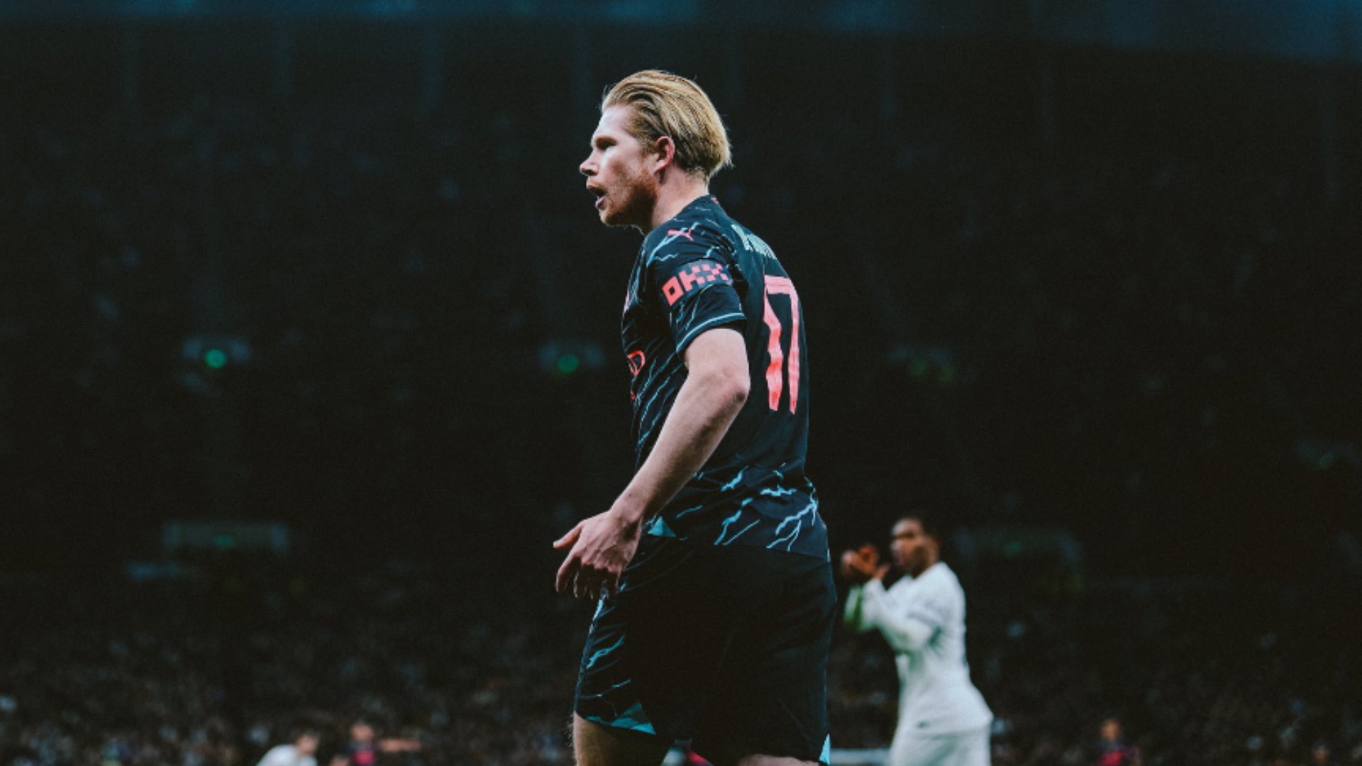 德布劳内在DWG比赛中绝杀,战术调整引发热议!