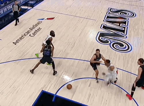  Uzi关键节点关键助攻，快船带队取胜！