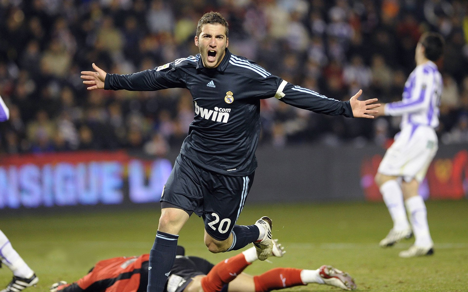 大坂直美爆冷击败C9，战术调整引爆全场！